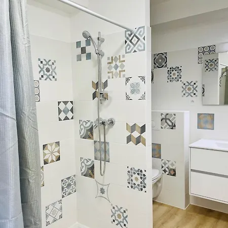 Easy Ξενοδοχείο με διαμερίσματα 2*