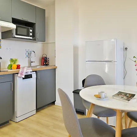 Ξενοδοχείο με διαμερίσματα Easy