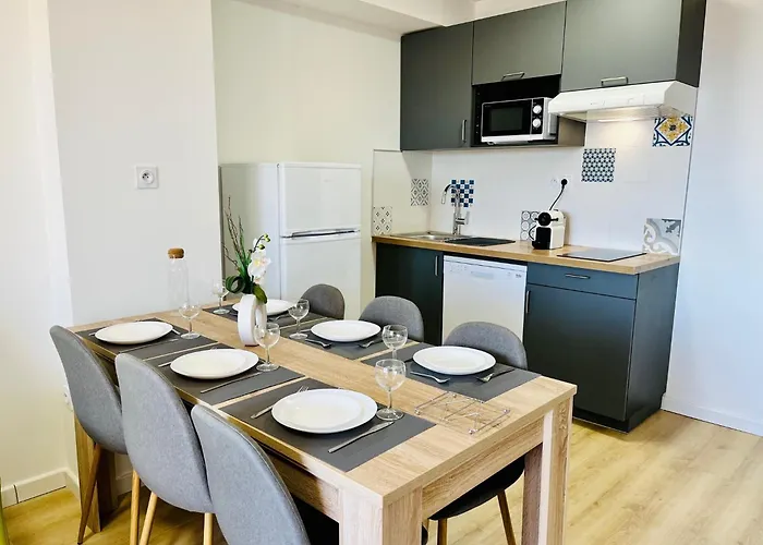 Hotel apartamentowy Easy 2*