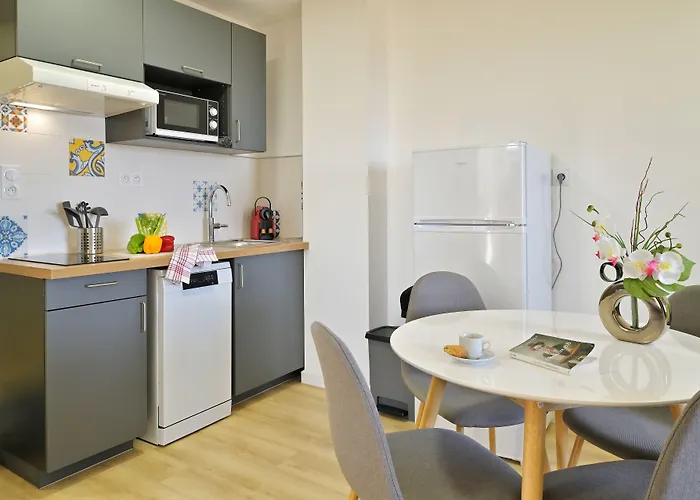 Hotel apartamentowy Easy