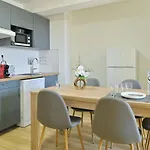 Easy Apartmanhotel