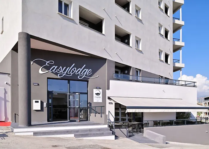 Easy 2* Ajaccio (Corsica)